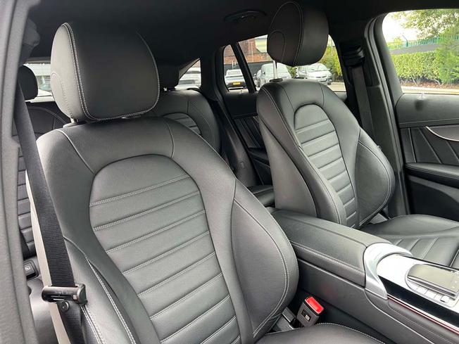 MERCEDES-BENZ EQC Photo 40