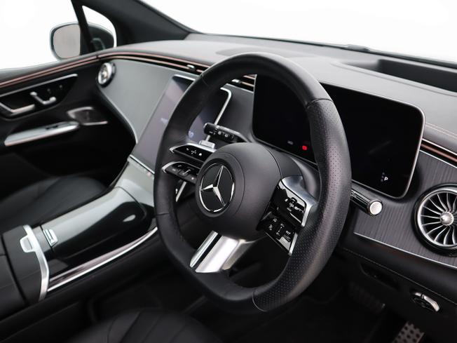 MERCEDES-BENZ Eqe Photo 12