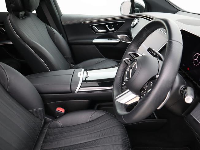 MERCEDES-BENZ Eqe Photo 14