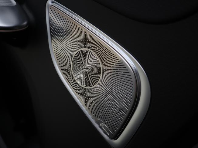MERCEDES-BENZ Eqe Photo 25