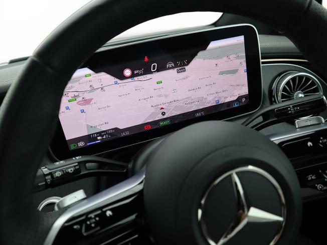 MERCEDES-BENZ Eqe Photo 4