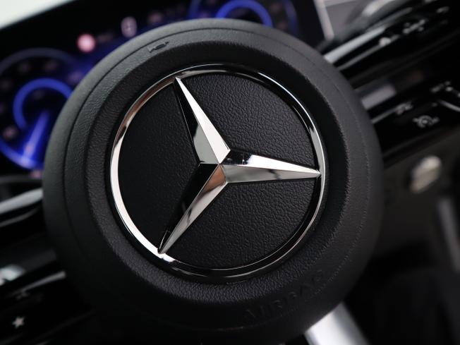 MERCEDES-BENZ Eqe Photo 43