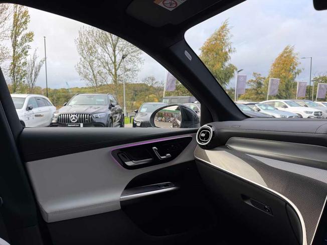 MERCEDES-BENZ Glc Photo 32