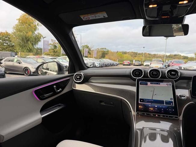 MERCEDES-BENZ Glc Photo 46