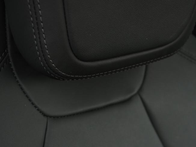 PORSCHE Macan Photo 17