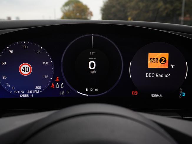 PORSCHE Macan Photo 20