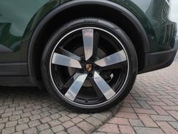 PORSCHE Macan Photo 4