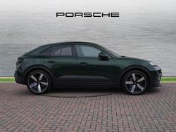 PORSCHE Macan Photo 5