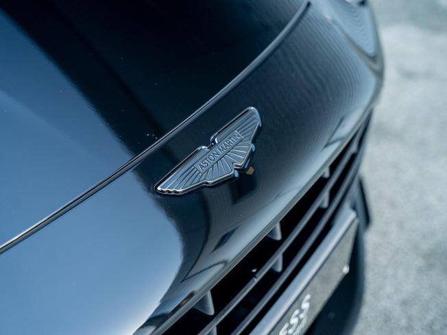 ASTON MARTIN Db12 Photo 18