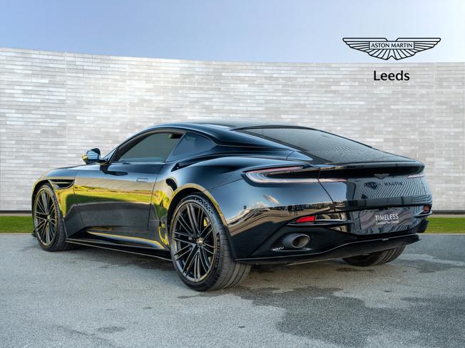 ASTON MARTIN Db12 Photo 2