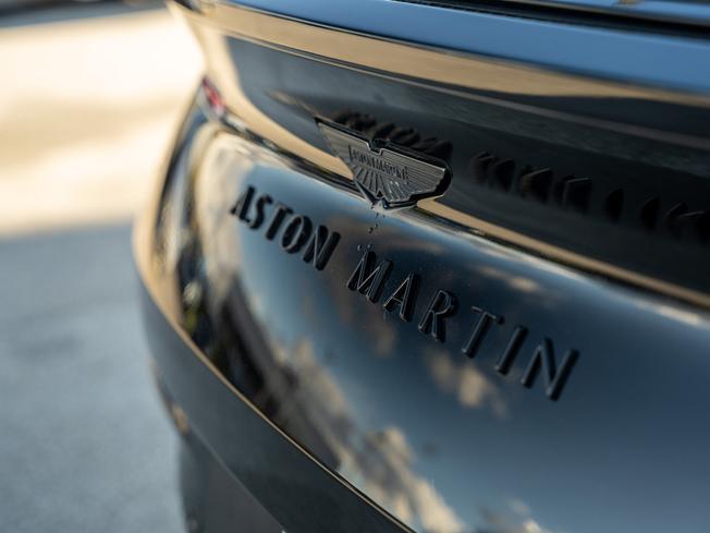 ASTON MARTIN Db12 Photo 40