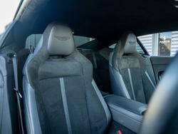 ASTON MARTIN Db12 Photo 5