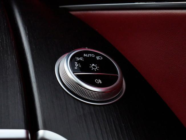 Mercedes-Benz S Class Photo 14