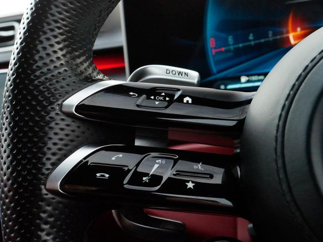 Mercedes-Benz S Class Photo 18