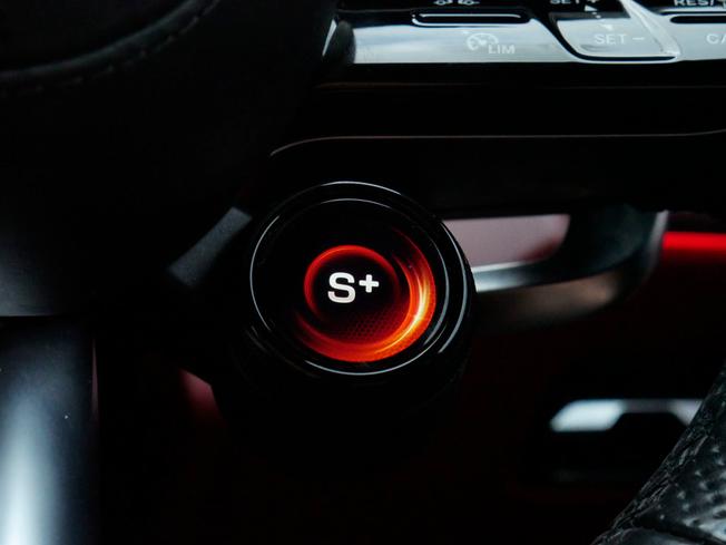 Mercedes-Benz S Class Photo 19
