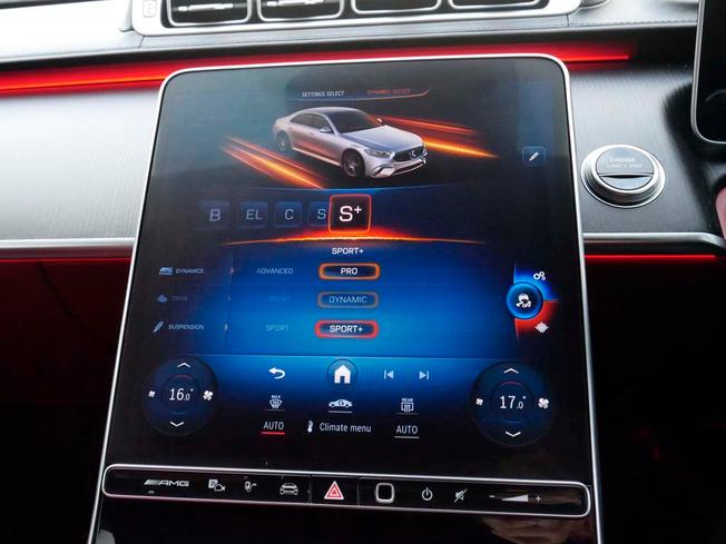 Mercedes-Benz S Class Photo 30