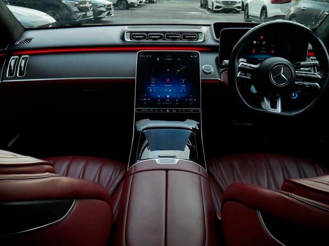 Mercedes-Benz S Class Photo 5