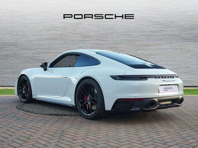 PORSCHE 911 Photo 2