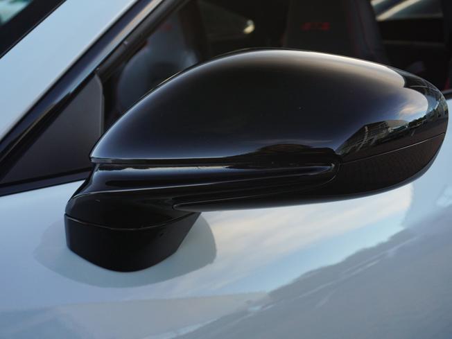 PORSCHE 911 Photo 43