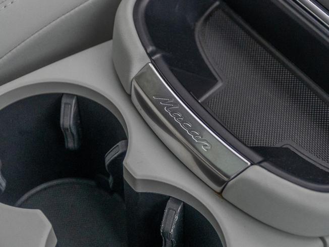 PORSCHE Macan Photo 25
