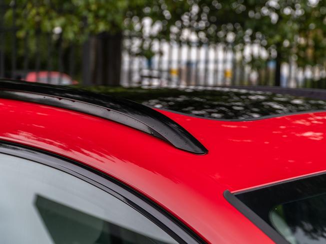 PORSCHE Macan Photo 36