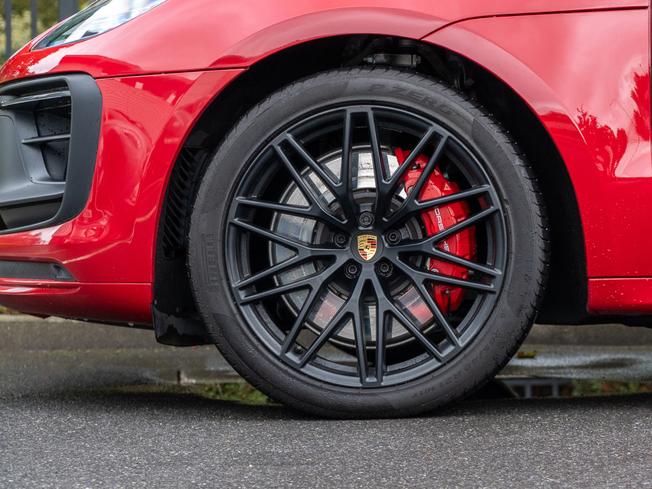 PORSCHE Macan Photo 4