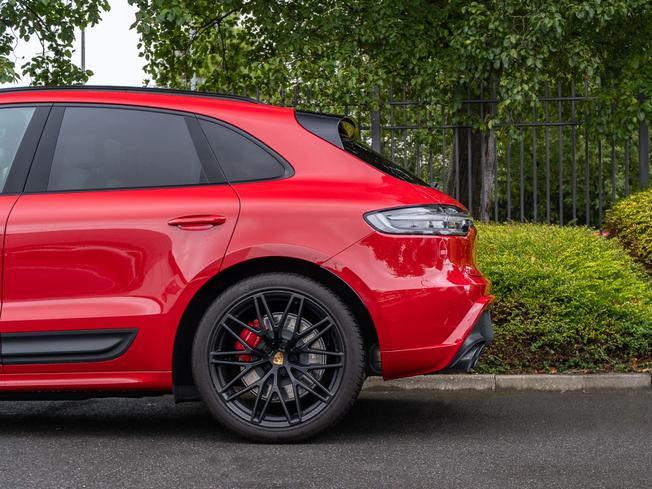 PORSCHE Macan Photo 43