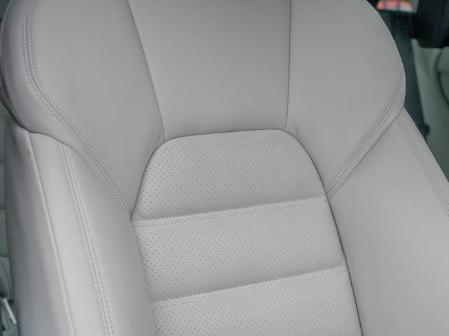 PORSCHE Macan Photo 9