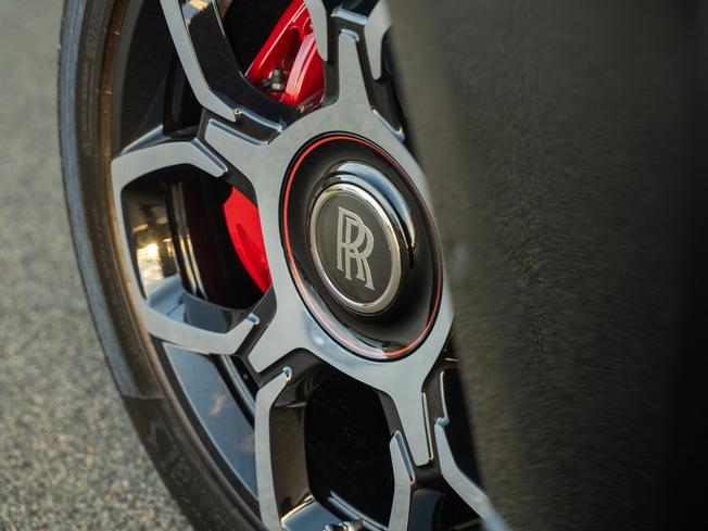 Rolls-Royce Cullinan Photo 11