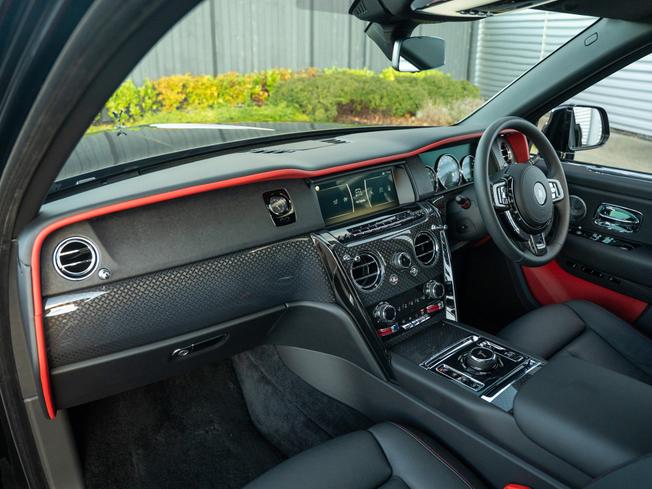 Rolls-Royce Cullinan Photo 26