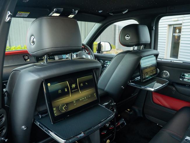 Rolls-Royce Cullinan Photo 33