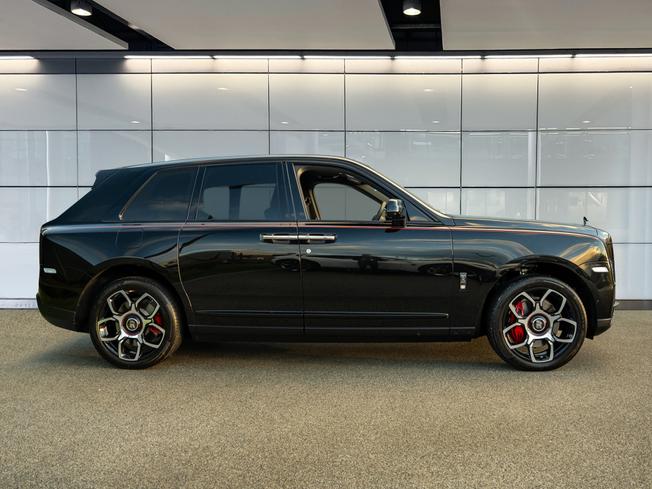 Rolls-Royce Cullinan Photo 7