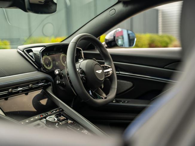 Aston Martin DB12 S Coupe Photo 29