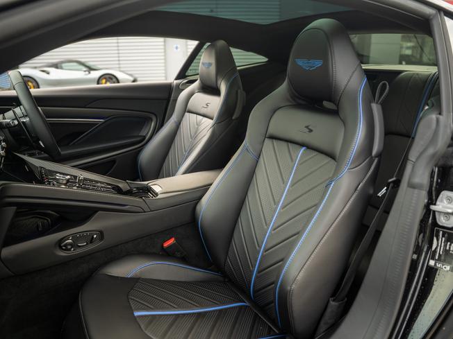 Aston Martin DB12 S Coupe Photo 33