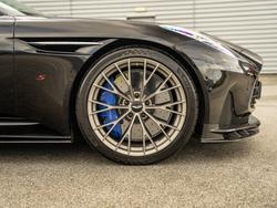 Aston Martin DB12 S Coupe Photo 4