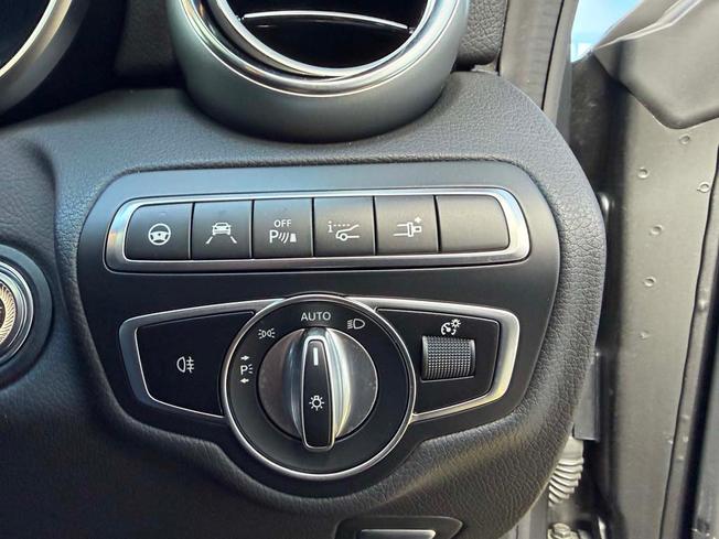 MERCEDES-BENZ C Class Photo 27