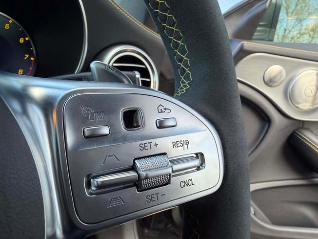 MERCEDES-BENZ C Class Photo 32