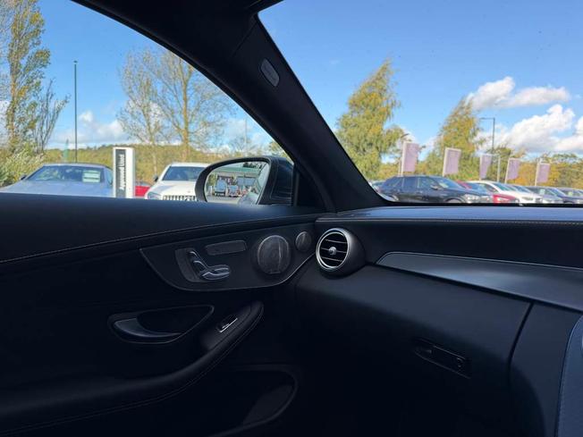 MERCEDES-BENZ C Class Photo 35