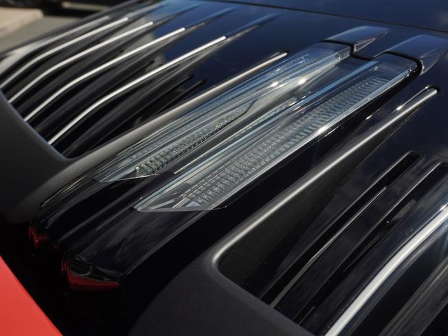Porsche 911 Photo 29