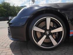 Porsche 911 Photo 4