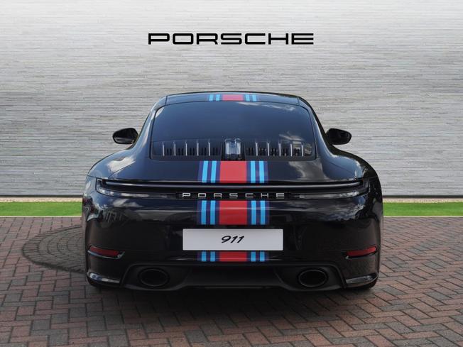 Porsche 911 Photo 6