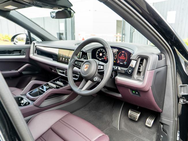 PORSCHE Cayenne Photo 11