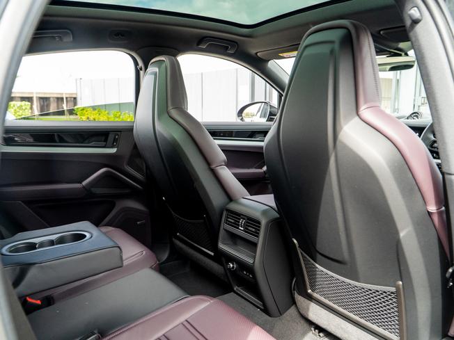PORSCHE Cayenne Photo 20