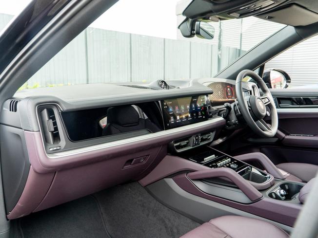 PORSCHE Cayenne Photo 3