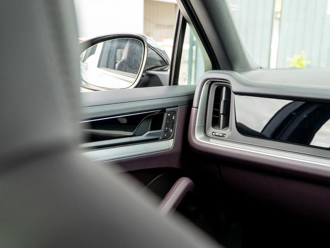 PORSCHE Cayenne Photo 31