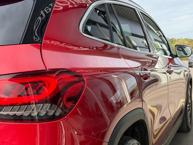 MERCEDES-BENZ GLA Photo 17