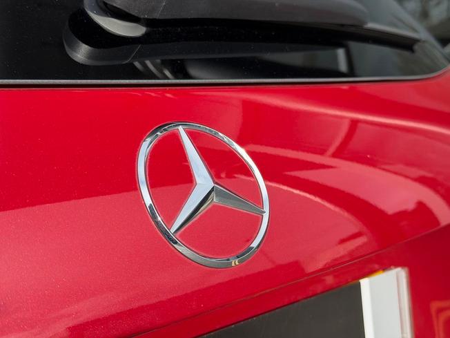 MERCEDES-BENZ GLA Photo 20