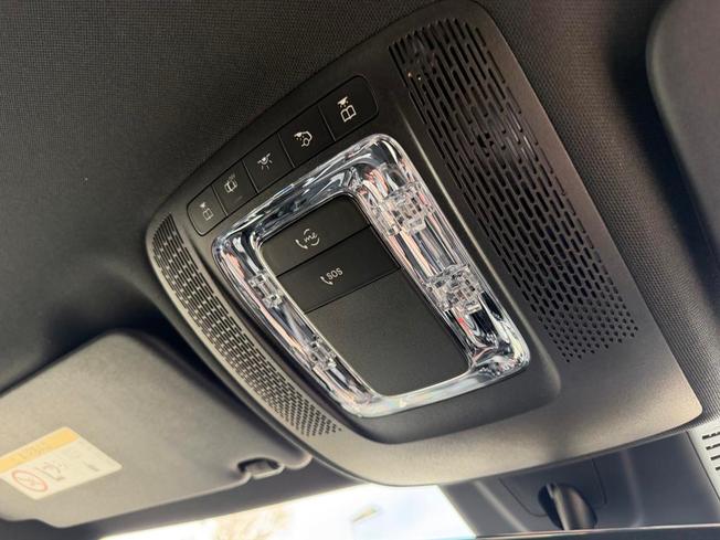 MERCEDES-BENZ GLA Photo 31