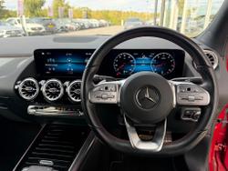 MERCEDES-BENZ GLA Photo 4