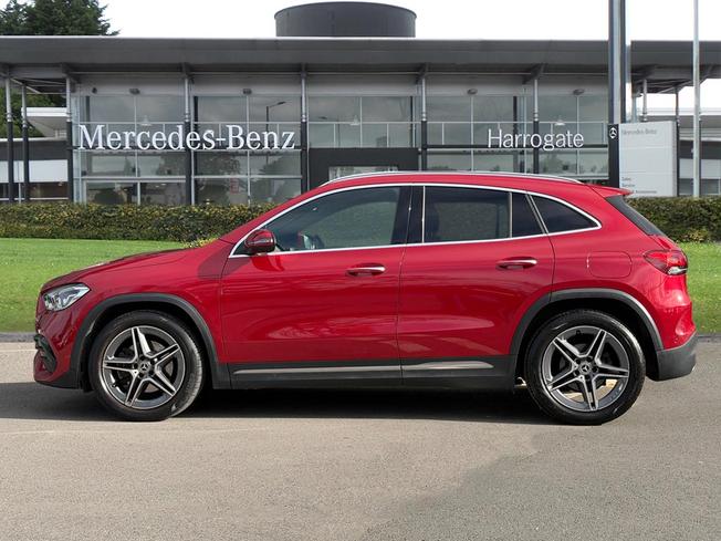 MERCEDES-BENZ GLA Photo 7